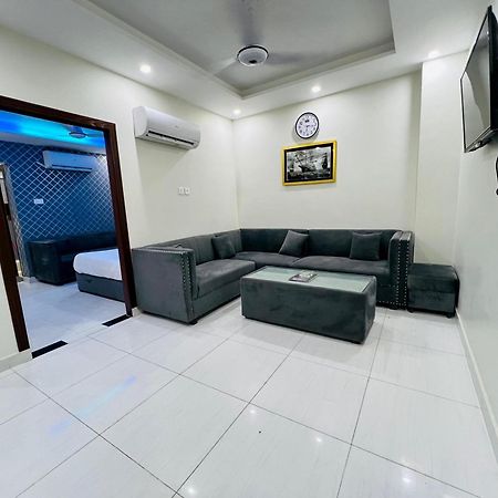 Hotel Premier Heights Jhelum Exterior foto