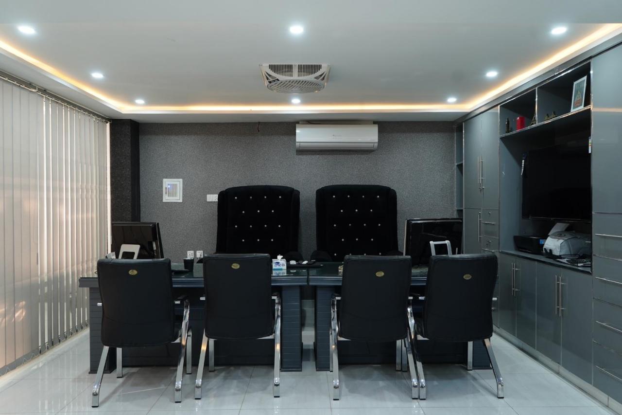 Hotel Premier Heights Jhelum Exterior foto
