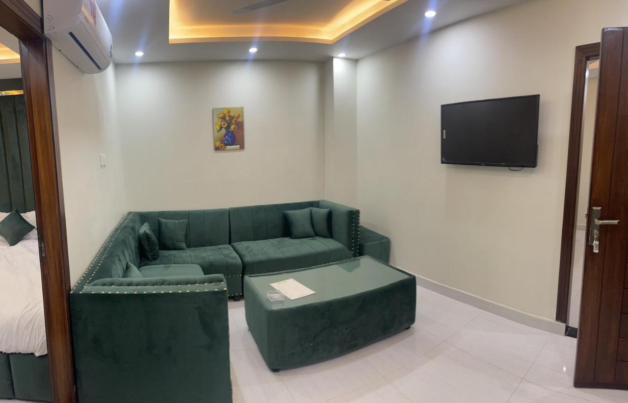 Hotel Premier Heights Jhelum Exterior foto